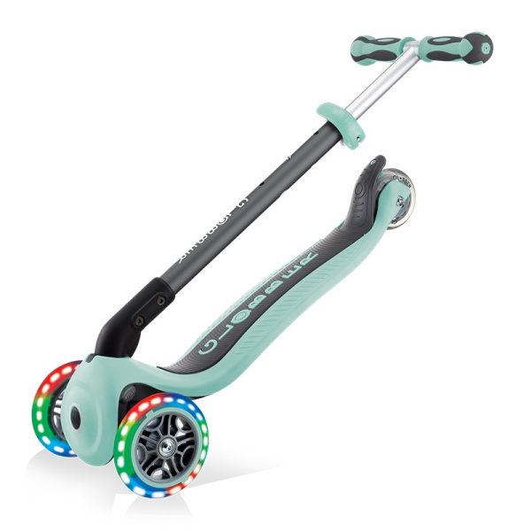 Globber Go Up Deluxe Işıklı Scooter - Mint Yeşili - Görsel 2